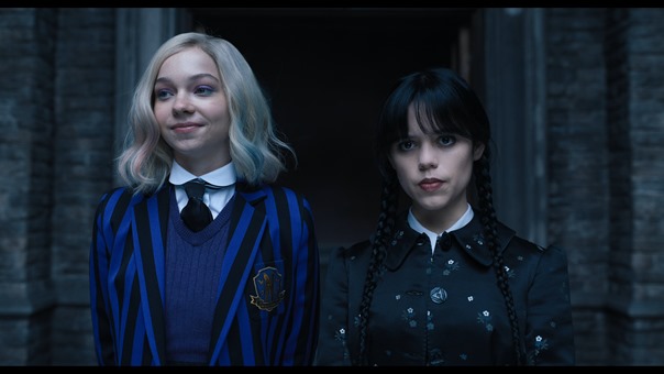 wednesday.s01e01.2160p.web.h265-donuts.mkv_snapshot_12.06.045