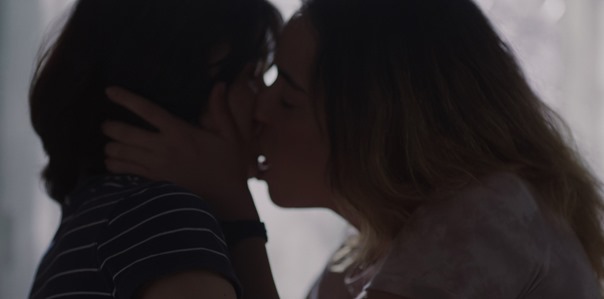 P.L.S01E02.HDR.2160p.WEB.h265-EDITH.mkv_snapshot_12.17.388