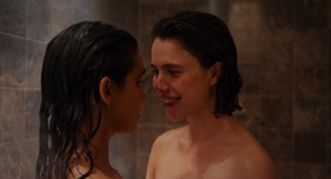 drive-away.dolls.2024.hdr.2160p.web.h265-showmeonthedollwherehetouchedyou.mkv_snapshot_01.10.22.714