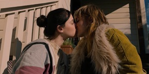 R.V.S01E01.Pilot.1080p.NF.WEB-DL.DUAL.DDP5.1.Atmos.H.264-FLUX.mkv_snapshot_28.36.955