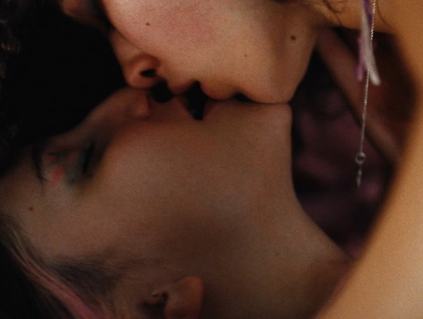 W.a.D.2022.1080p.HMAX.WEB-DL.DD5.1.H.264-playWEB.mkv_snapshot_01.22.28.932